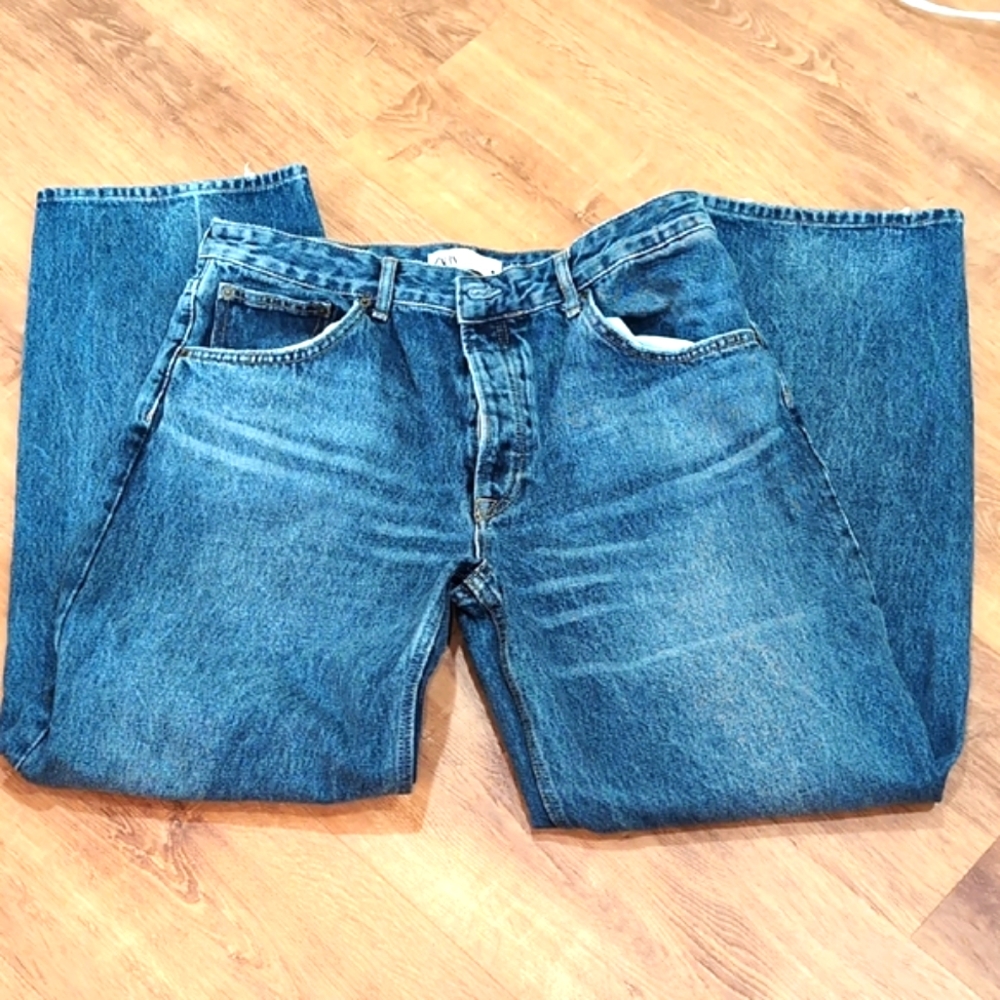Zara Women's Relaxed Fit Blue Jeans